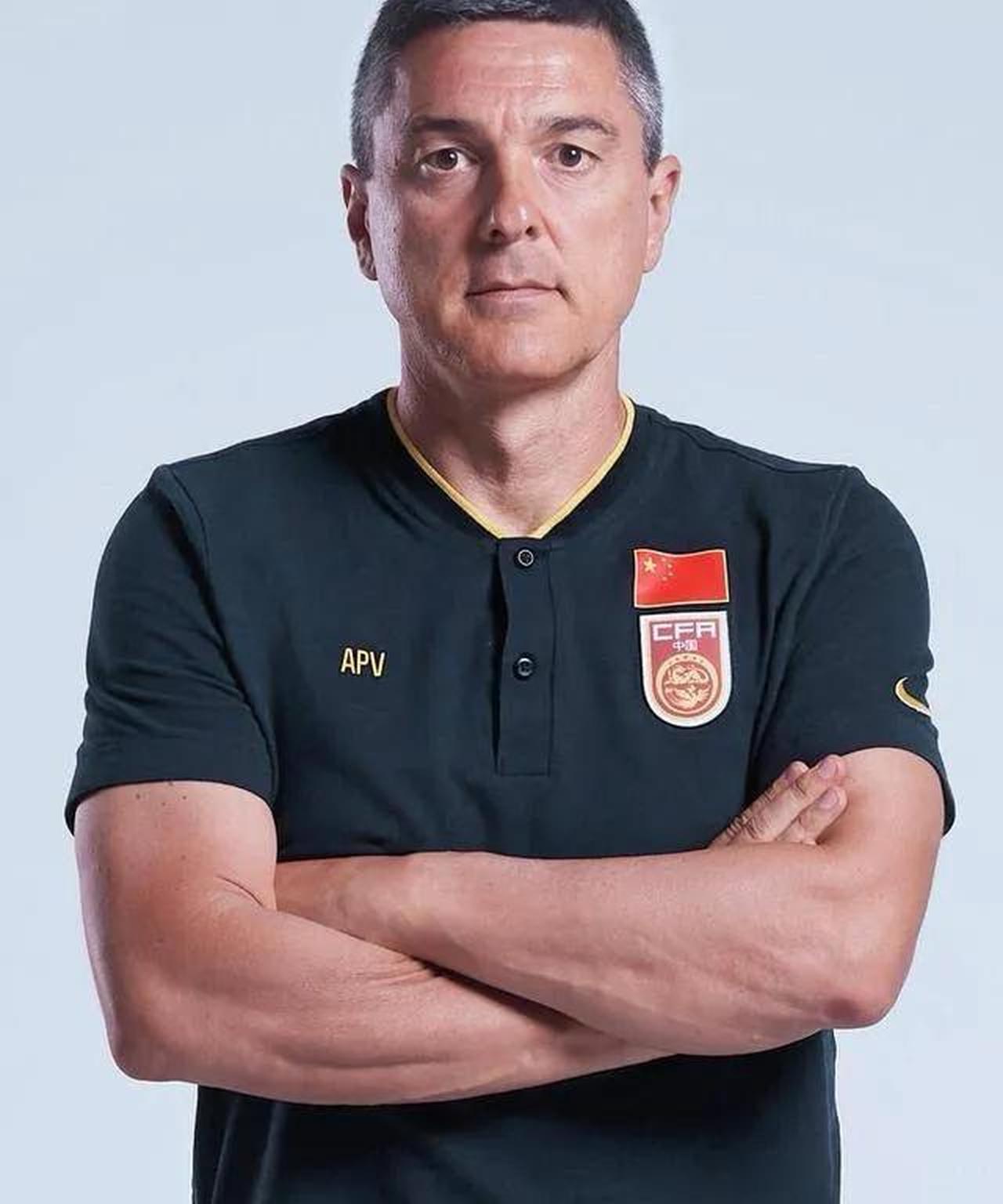 开云体育网站-久尔杰维奇完成既定目标离任国足战术选人将再次推倒重来的简单介绍