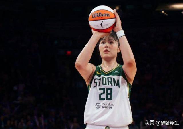 联手新科状元！李月汝加盟达拉斯飞翼风暴得到2个选秀权(李月汝得分)