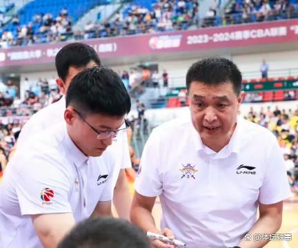 开云体育登录入口-曝张庆鹏接替闵鹿蕾出任北控主帅休赛期将有球员变动(张帆个人资料)