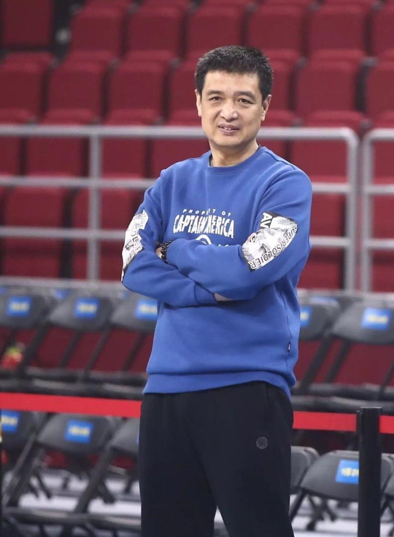 曝张庆鹏接替闵鹿蕾出任北控主帅休赛期将有球员变动(张帆个人资料)