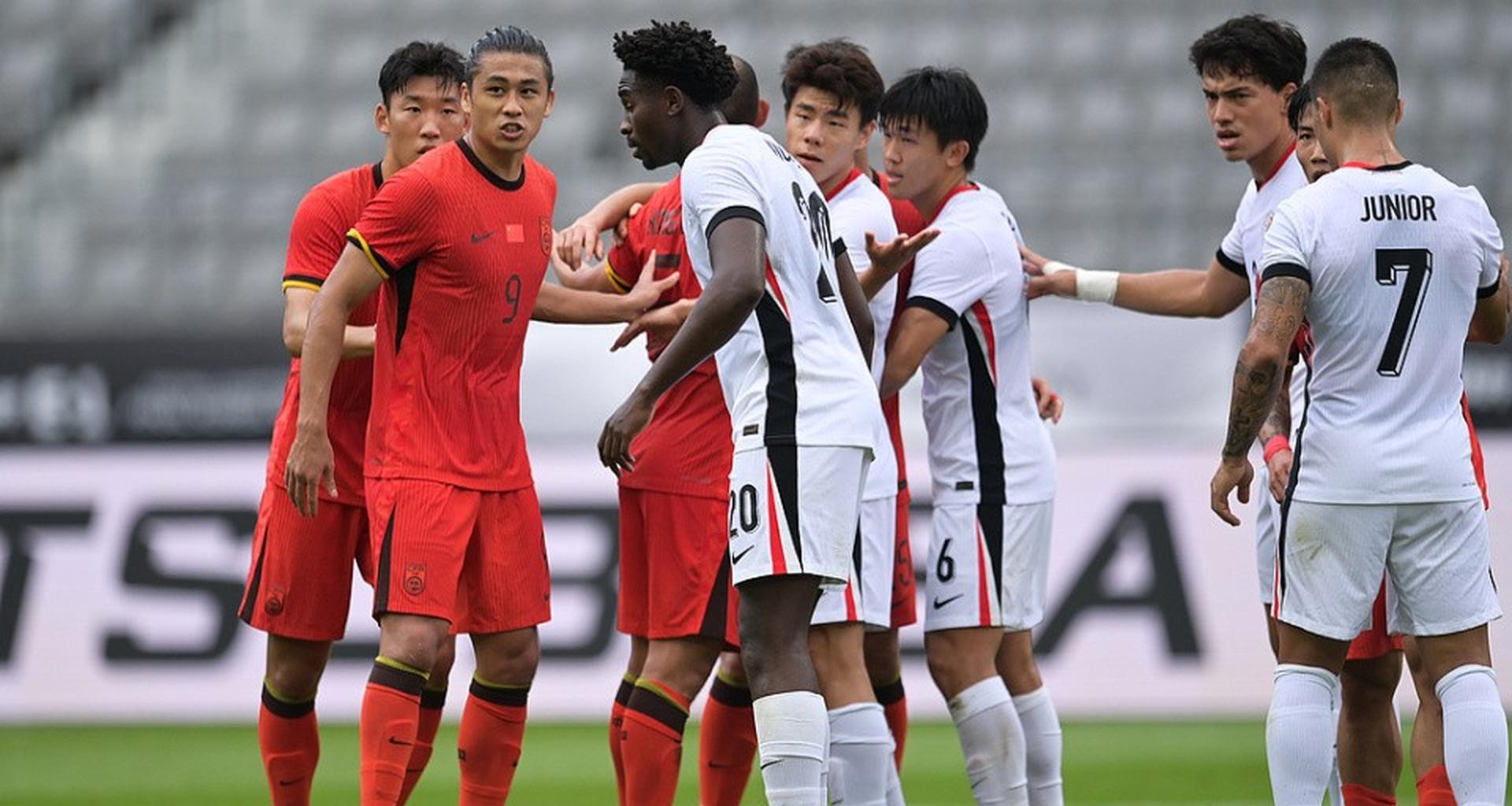 包含21岁中国香港球员仅两天遭解约中甲俱乐部考虑因辱骂中国球迷的词条