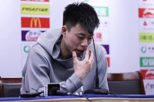 开云体育电脑版-张镇麟陈旧性伤病复发离开国家队返回俱乐部康复(周同宇6个子女现状)
