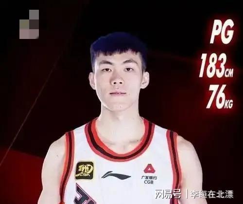 江苏男篮紧随领先球队，冲击前列地位(江苏男篮俱乐部)